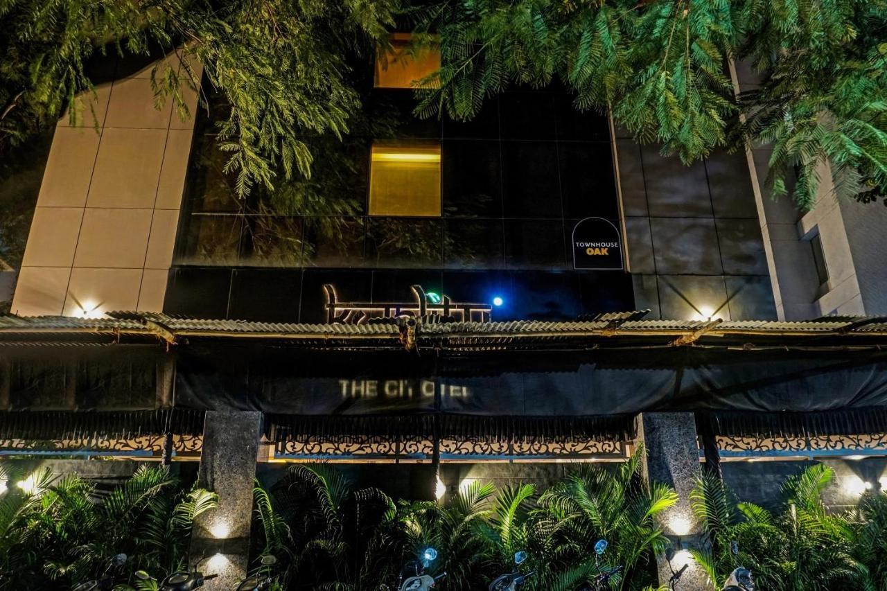 Townhouse Oak The Citiotel Near Shaniwar Wada Pune Exterior photo